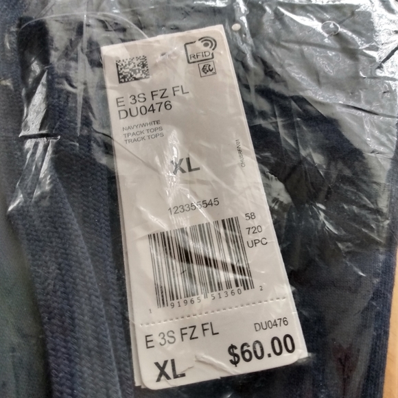 NWT ~ Navy XL Hoodie - Picture 4 of 4